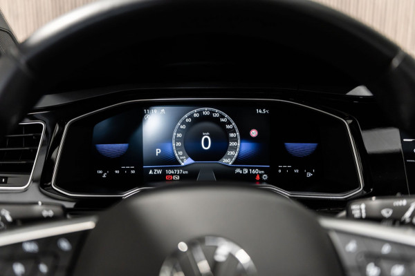 Volkswagen Taigo 1.5 TSI R-Line IQ DSG PANO