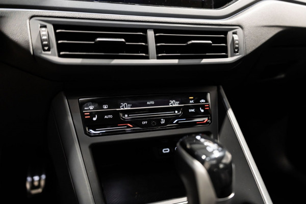 Volkswagen Taigo 1.5 TSI R-Line IQ DSG PANO