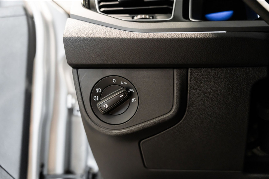 Volkswagen Taigo 1.5 TSI R-Line IQ DSG PANO