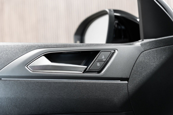 Volkswagen Taigo 1.5 TSI R-Line IQ DSG PANO