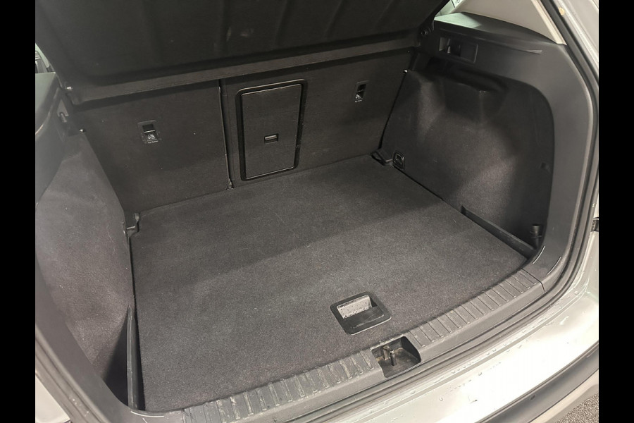 Seat Ateca 1.5 TSI Style Aut. DSG-7 Airco ECC Carplay Navi Winterpack Cruise Control Fill LED Ambiente verlichting Dinamica Pack Keyless Pack