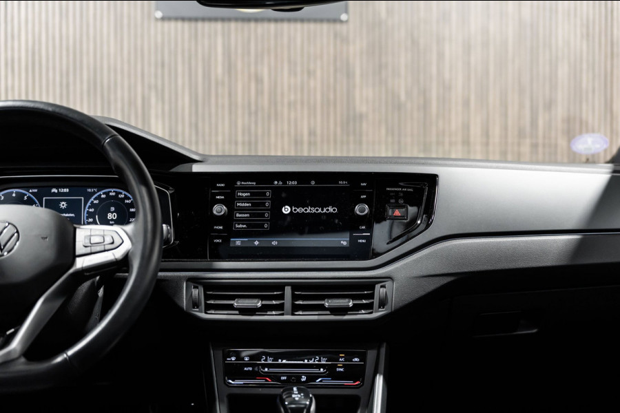 Volkswagen Taigo 1.0 TSI R-Line DSG IQ PANO CAMERA