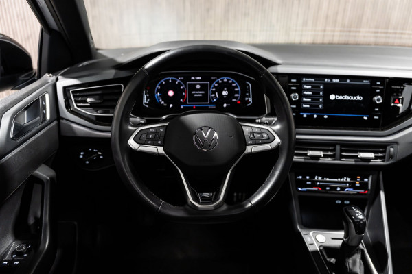 Volkswagen Taigo 1.0 TSI R-Line DSG IQ PANO CAMERA