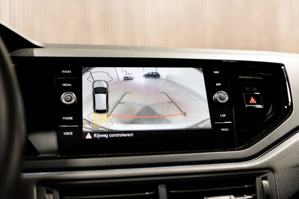 Volkswagen Taigo 1.0 TSI R-Line DSG IQ PANO CAMERA