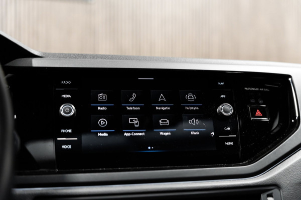 Volkswagen Taigo 1.0 TSI R-Line DSG IQ PANO CAMERA