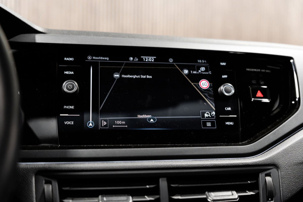 Volkswagen Taigo 1.0 TSI R-Line DSG IQ PANO CAMERA