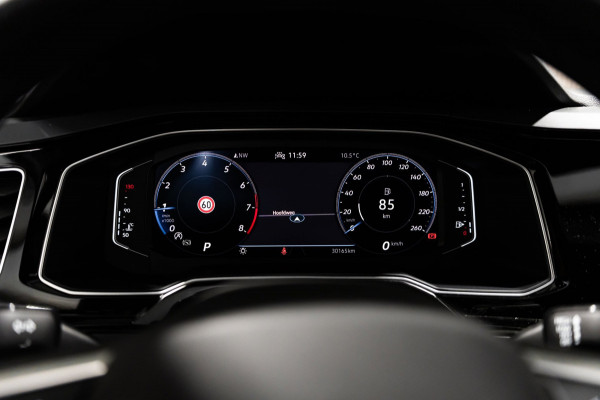 Volkswagen Taigo 1.0 TSI R-Line DSG IQ PANO CAMERA