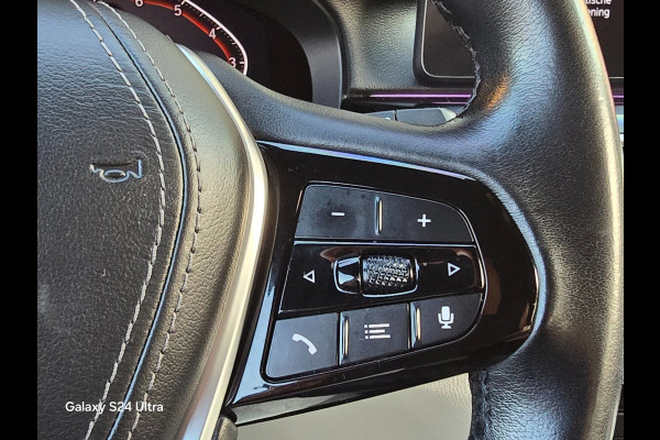 BMW 5 Serie Touring 520i Business Edition Plus / NAP / Aut / Camera / Memory / Leder / Navi / Led / Pdc / Allu Velgen