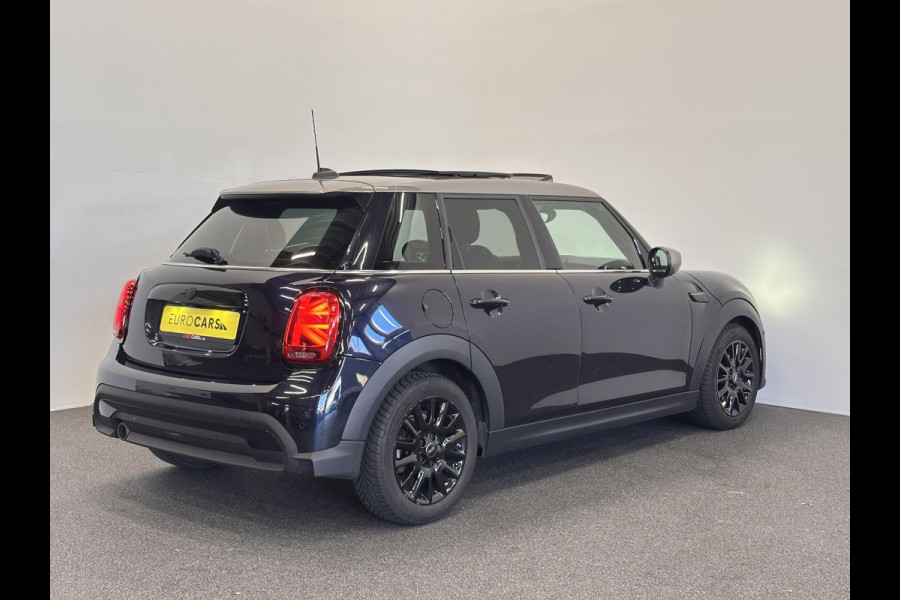 MINI Mini 1.5 Cooper Yours 5-DRS DCT-7 Aut. 136pk Panoramadak Sportstoelen Navi Carplay PDC Achter+Camera Full LED Armsteun Cruise Control Stoelverwarming