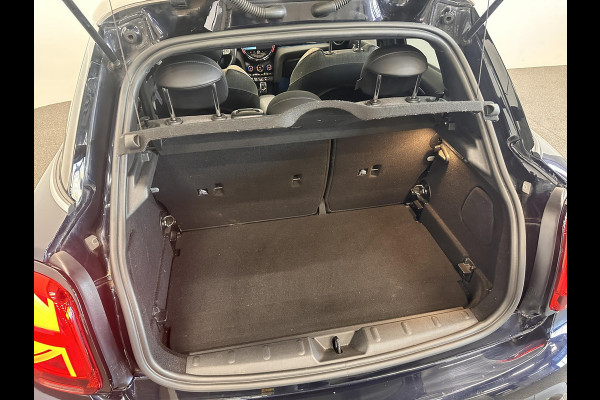 MINI Mini 1.5 Cooper Yours 5-DRS DCT-7 Aut. 136pk Panoramadak Sportstoelen Navi Carplay PDC Achter+Camera Full LED Armsteun Cruise Control Stoelverwarming
