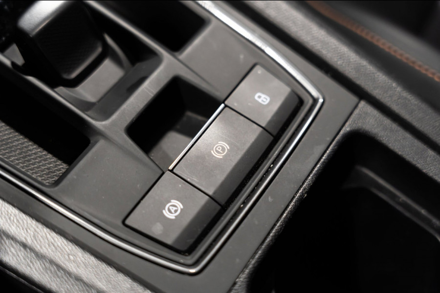 CUPRA Formentor 1.4 e-Hybrid Performance PANO LED CAMERA LEDER