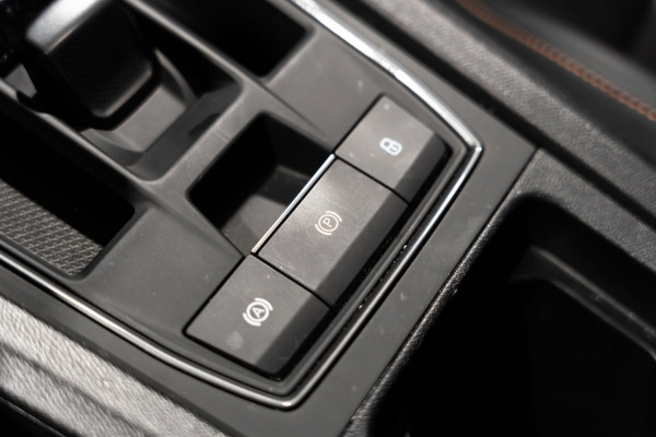 CUPRA Formentor 1.4 e-Hybrid Performance PANO LED CAMERA LEDER