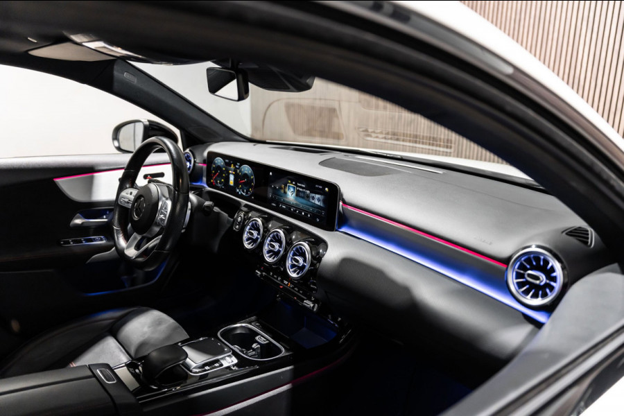 Mercedes-Benz A-Klasse 220 Limo PANO LED SFEERVERLICHTING