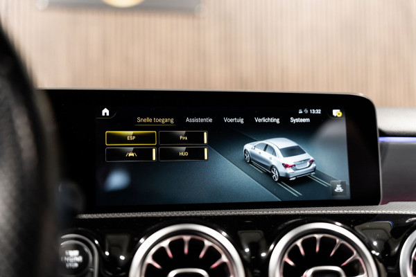 Mercedes-Benz A-Klasse 220 Limo PANO LED SFEERVERLICHTING