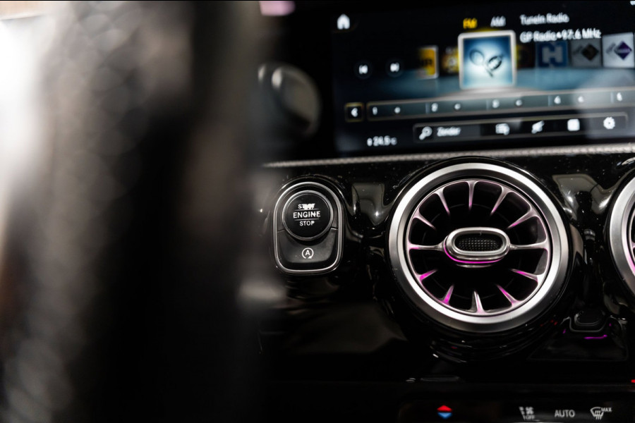 Mercedes-Benz A-Klasse 220 Limo PANO LED SFEERVERLICHTING