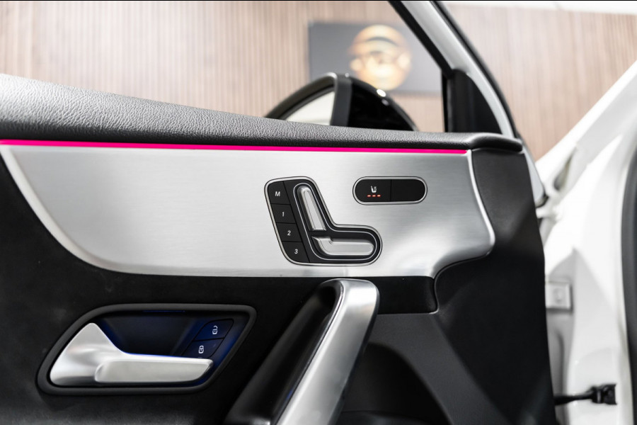 Mercedes-Benz A-Klasse 220 Limo PANO LED SFEERVERLICHTING