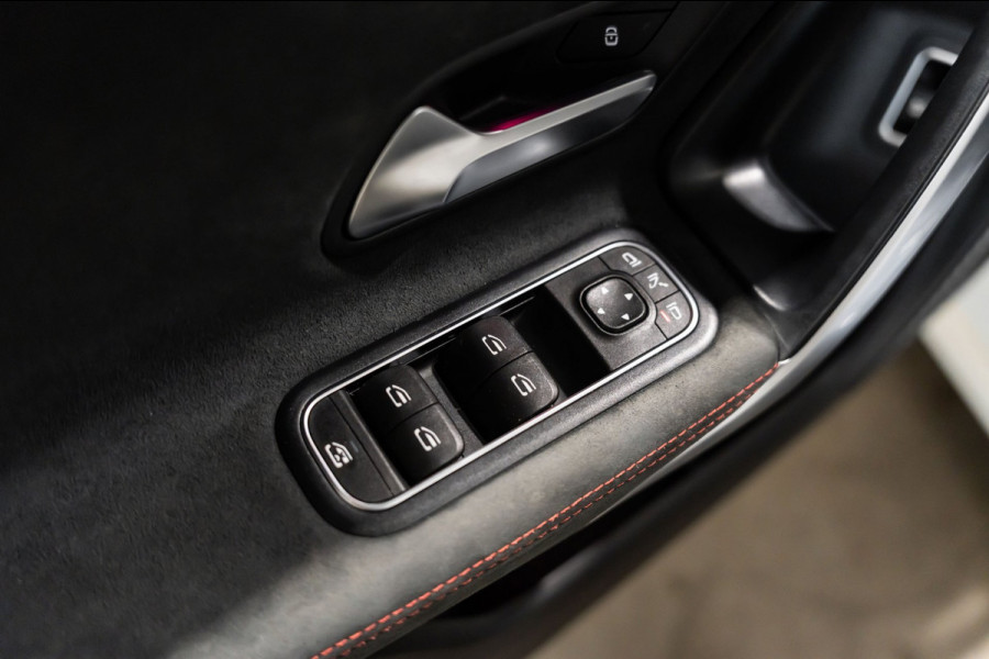 Mercedes-Benz A-Klasse 220 Limo PANO LED SFEERVERLICHTING