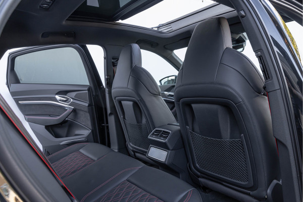 Audi SQ8 e-tron Sportback 504pk Quattro Pano S-stoelen HuD B&O 22'' ACC