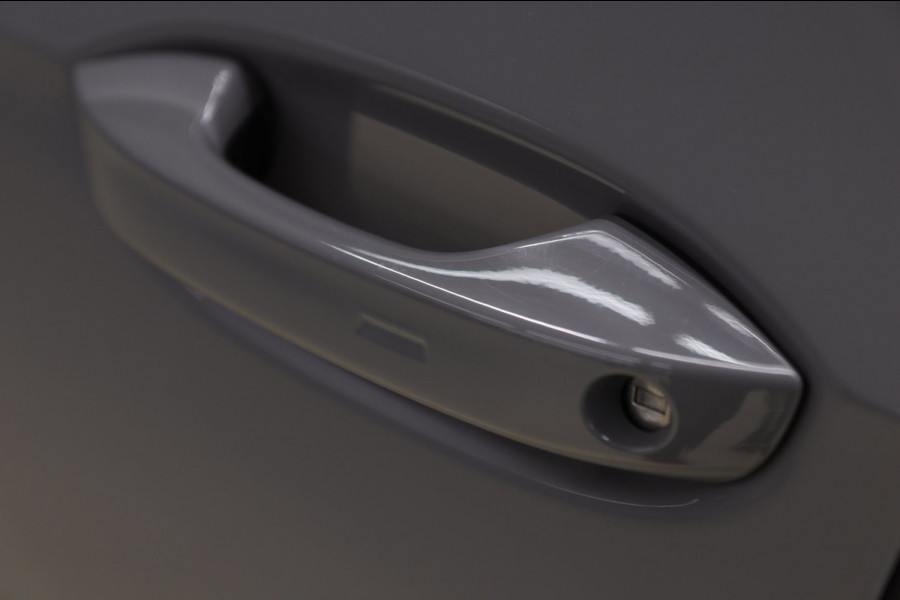 Volkswagen Golf 1.4 eHybrid GTE /PANO/IQLIGHT/CAM/CARPLAY/ACC/LANE ASSIST/STOELVERWARMING/STERRENHEMEL/VOL