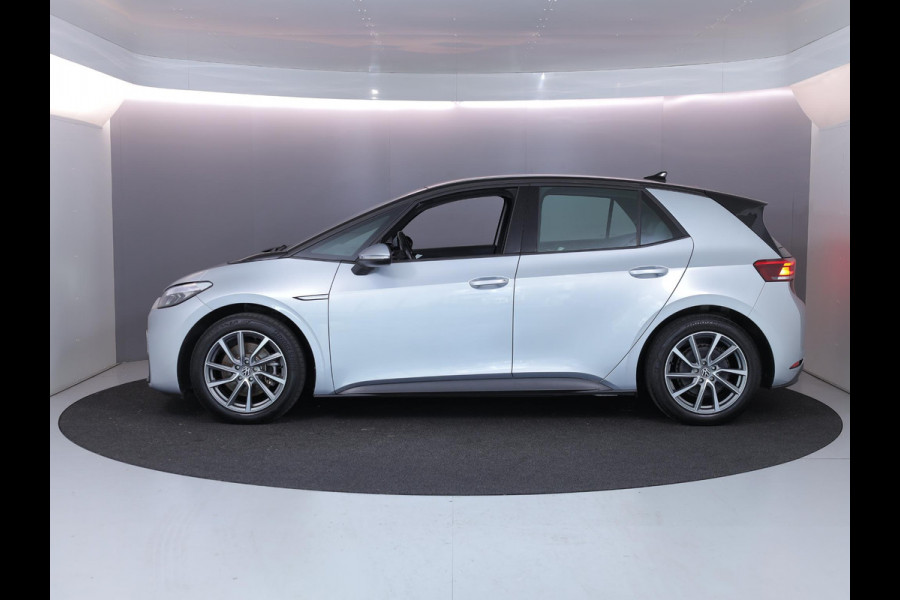 Volkswagen ID.3 Pure 45 kWh 150pk| SoH 94% | trekhaak afn.kogel| Navi| stuur en voorstoelen verwarmd| Interieur voorverwarming|