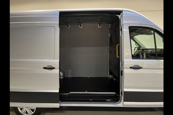 Volkswagen Crafter Automaat DSG 35 2.0 TDI 177pk euro6 L3H3 Highline, 2xMassage stoel, Airco, Navigatie, Trekhaak, RIJKLAARPRIJS!