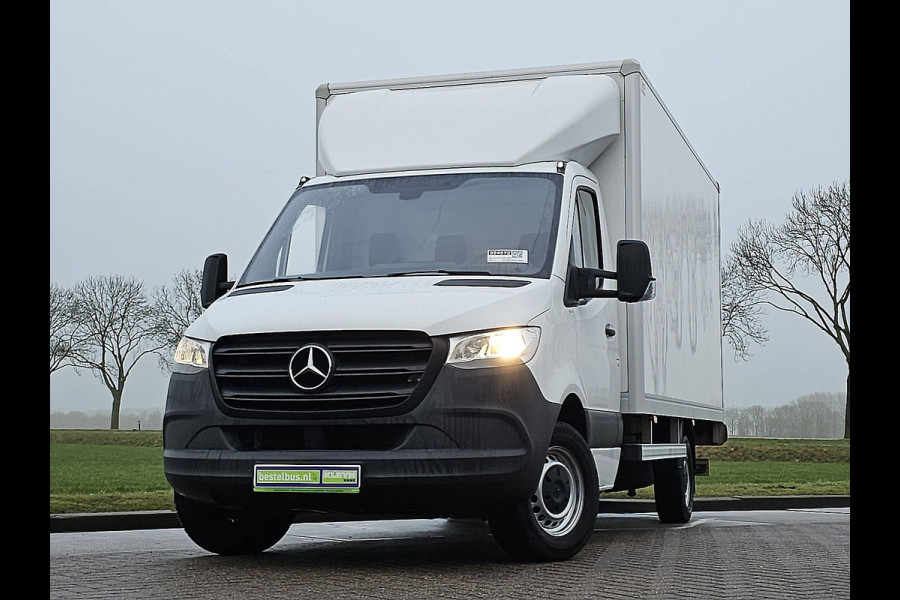 Mercedes-Benz Sprinter 315 1.9 CDI L2H2 Bakwagen Laadklep Zijdeur Spoiler Euro6 150pk Mbux + Carplay!