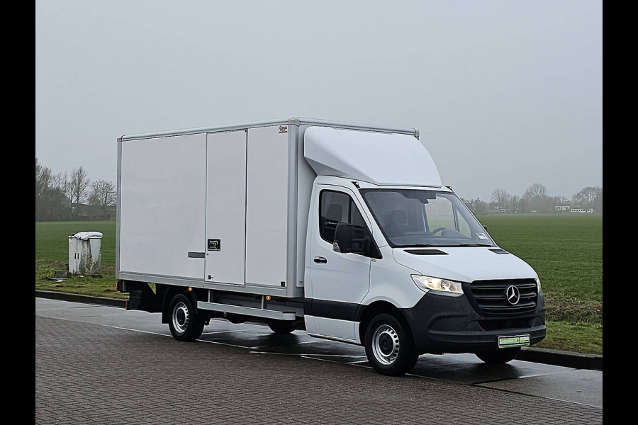 Mercedes-Benz Sprinter 315 1.9 CDI L2H2 Bakwagen Laadklep Zijdeur Spoiler Euro6 150pk Mbux + Carplay!