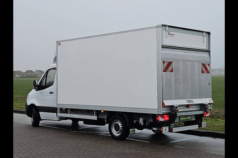 Mercedes-Benz Sprinter 315 1.9 CDI L2H2 Bakwagen Laadklep Zijdeur Spoiler Euro6 150pk Mbux + Carplay!