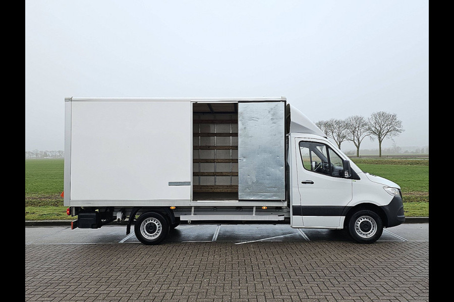 Mercedes-Benz Sprinter 315 1.9 CDI L2H2 Bakwagen Laadklep Zijdeur Spoiler Euro6 150pk Mbux + Carplay!