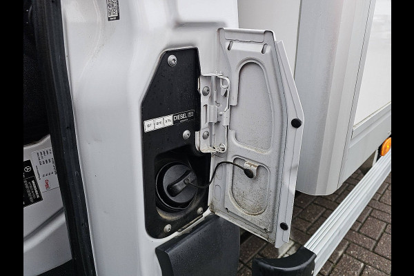 Mercedes-Benz Sprinter 315 1.9 CDI L2H2 Bakwagen Laadklep Zijdeur Spoiler Euro6 150pk Mbux + Carplay!