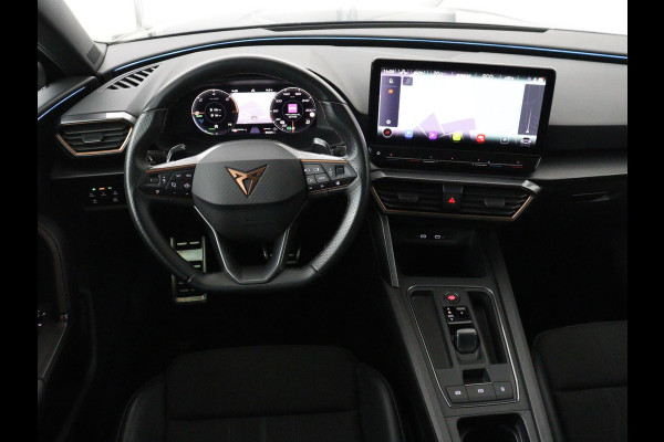 CUPRA Leon 1.4 eHybrid | Stoelverwarming | Adaptive cruise | Navigatie | Carplay | Sportstoelen | Stuurverwarming | Parkeerhulp | Full LED | Keyless | Half leder | PHEV | Plug In