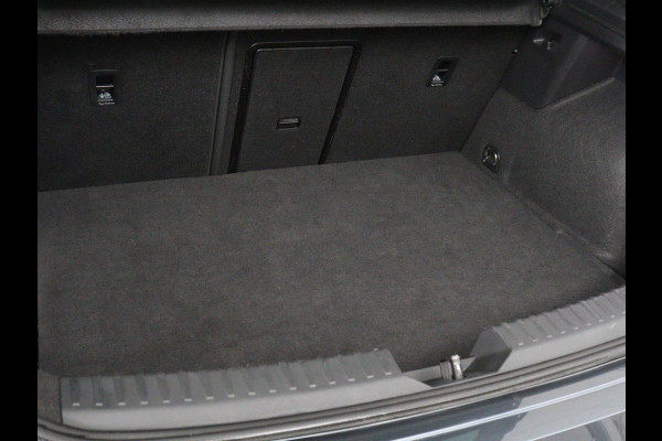 CUPRA Leon 1.4 eHybrid | Stoelverwarming | Adaptive cruise | Navigatie | Carplay | Sportstoelen | Stuurverwarming | Parkeerhulp | Full LED | Keyless | Half leder | PHEV | Plug In