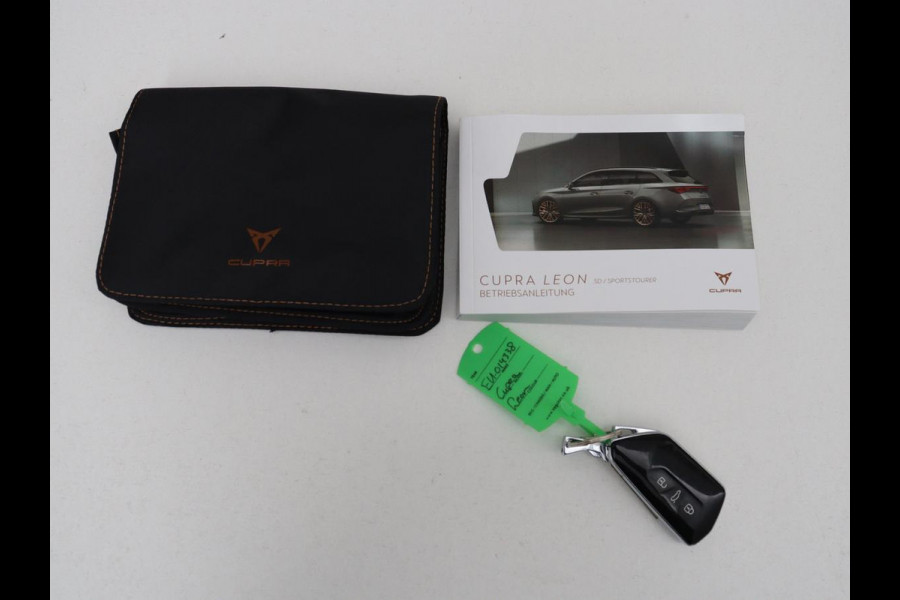 CUPRA Leon 1.4 eHybrid | Stoelverwarming | Adaptive cruise | Navigatie | Carplay | Sportstoelen | Stuurverwarming | Parkeerhulp | Full LED | Keyless | Half leder | PHEV | Plug In