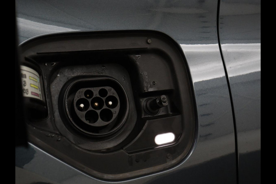 CUPRA Leon 1.4 eHybrid | Stoelverwarming | Adaptive cruise | Navigatie | Carplay | Sportstoelen | Stuurverwarming | Parkeerhulp | Full LED | Keyless | Half leder | PHEV | Plug In