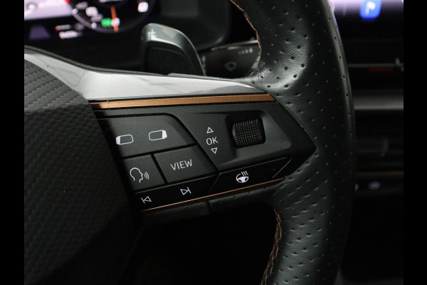 CUPRA Leon 1.4 eHybrid | Stoelverwarming | Adaptive cruise | Navigatie | Carplay | Sportstoelen | Stuurverwarming | Parkeerhulp | Full LED | Keyless | Half leder | PHEV | Plug In