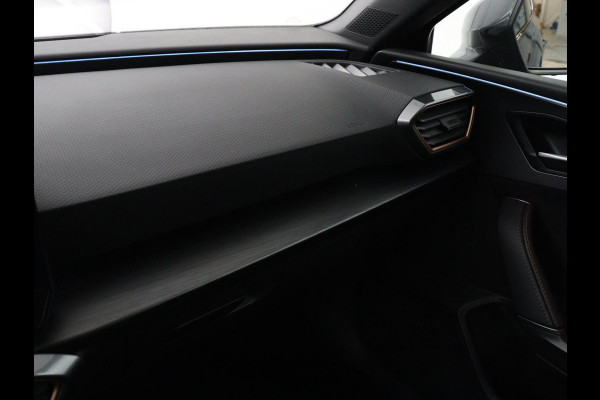 CUPRA Leon 1.4 eHybrid | Stoelverwarming | Adaptive cruise | Navigatie | Carplay | Sportstoelen | Stuurverwarming | Parkeerhulp | Full LED | Keyless | Half leder | PHEV | Plug In