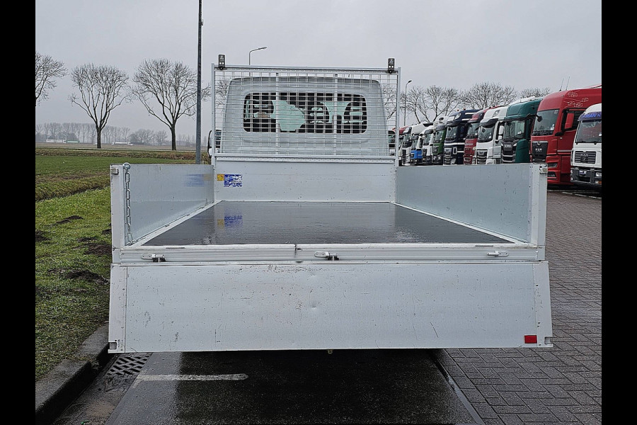 Iveco Daily 35C16V 2.3 352 open laadbak, 4m., 3.0L, airco, dubbel lucht, trekhaak, 23 dkm.