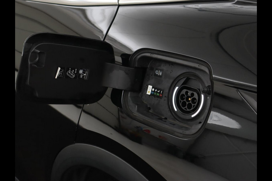 DS 7 Crossback E-Tense Performance Line 225 | SOH 90% | Stoelverwarming | Adaptive cruise | Alcantara | Keyless | Full LED | Carplay | Navigatie | Memory | Digital Cockpit | Dodehoek detectie | DAB | Getint glas | PHEV | Plug In