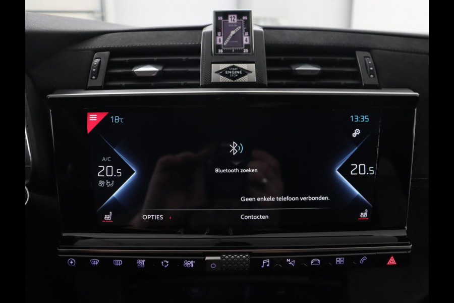 DS 7 Crossback E-Tense Performance Line 225 | SOH 90% | Stoelverwarming | Adaptive cruise | Alcantara | Keyless | Full LED | Carplay | Navigatie | Memory | Digital Cockpit | Dodehoek detectie | DAB | Getint glas | PHEV | Plug In