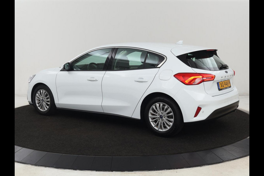 Ford Focus 1.0 EcoBoost Titanium | Automaat | Carplay | Navigatie | Keyless | Climate control | Parkeerhulp | Cruise control | Bluetooth