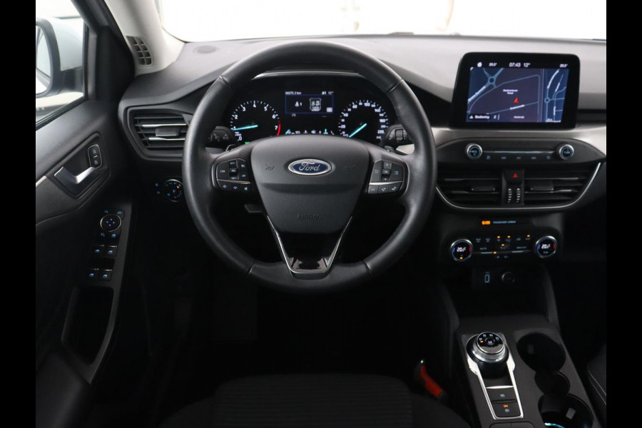 Ford Focus 1.0 EcoBoost Titanium | Automaat | Carplay | Navigatie | Keyless | Climate control | Parkeerhulp | Cruise control | Bluetooth