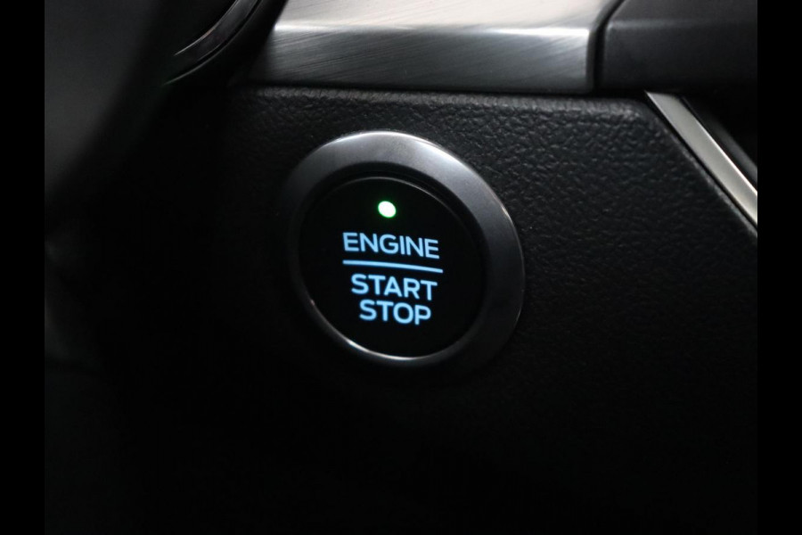 Ford Focus 1.0 EcoBoost Titanium | Automaat | Carplay | Navigatie | Keyless | Climate control | Parkeerhulp | Cruise control | Bluetooth