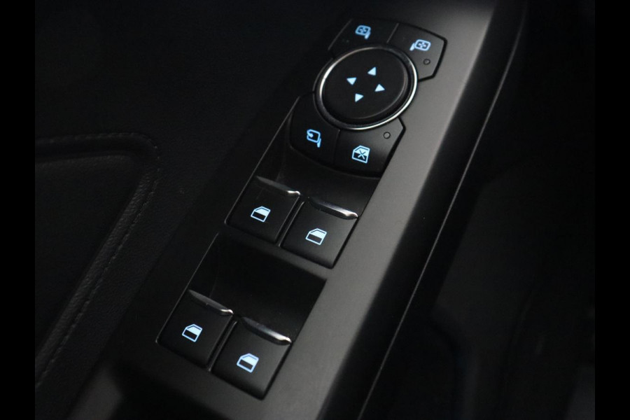 Ford Focus 1.0 EcoBoost Titanium | Automaat | Carplay | Navigatie | Keyless | Climate control | Parkeerhulp | Cruise control | Bluetooth