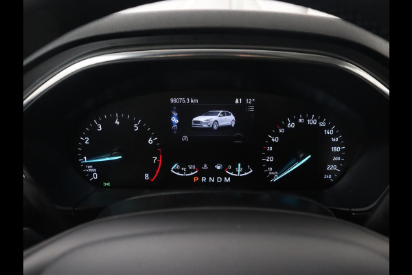 Ford Focus 1.0 EcoBoost Titanium | Automaat | Carplay | Navigatie | Keyless | Climate control | Parkeerhulp | Cruise control | Bluetooth
