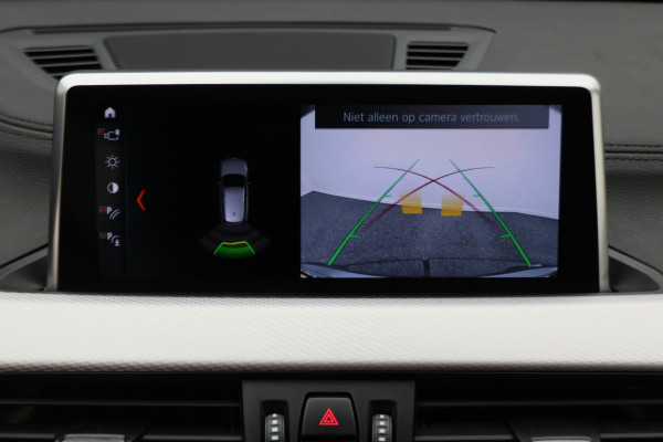 BMW X1 sDrive18i High Executive M Sport Leer, ACC, Camera, Trekhaak, Navigatie, PDC, 18"