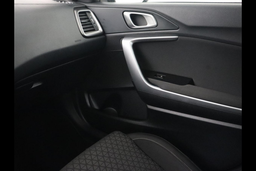 Kia Ceed 1.4 T-GDi DynamicLine | Automaat | Carplay | Camera | Navigatie | Parkeerhulp | Climate control | Bluetooth | Cruise control