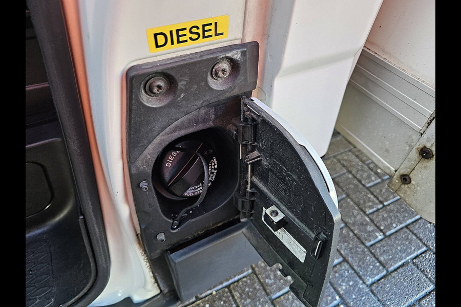 Iveco Daily 35S14V 2.3 352 gesloten laadbak, laadklep, zijdeur, spoiler, automaat, airco