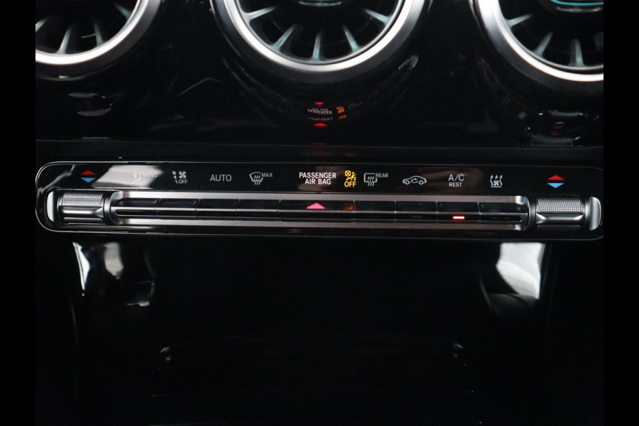Mercedes-Benz A-Klasse 250e AMG Limited | SOH 94,7% | Carplay | Stoelverwarming | Leder/Alcantara | Widescreen | Sfeerverlichting | Navigatie | Camera | Full LED | Park Assist | PHEV | Plug In
