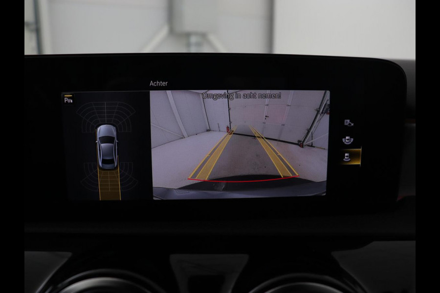 Mercedes-Benz A-Klasse 250e AMG Limited | SOH 94,7% | Carplay | Stoelverwarming | Leder/Alcantara | Widescreen | Sfeerverlichting | Navigatie | Camera | Full LED | Park Assist | PHEV | Plug In