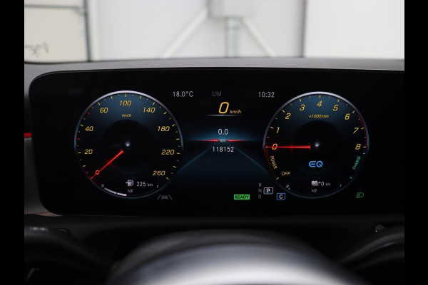 Mercedes-Benz A-Klasse 250e AMG Limited | SOH 94,7% | Carplay | Stoelverwarming | Leder/Alcantara | Widescreen | Sfeerverlichting | Navigatie | Camera | Full LED | Park Assist | PHEV | Plug In